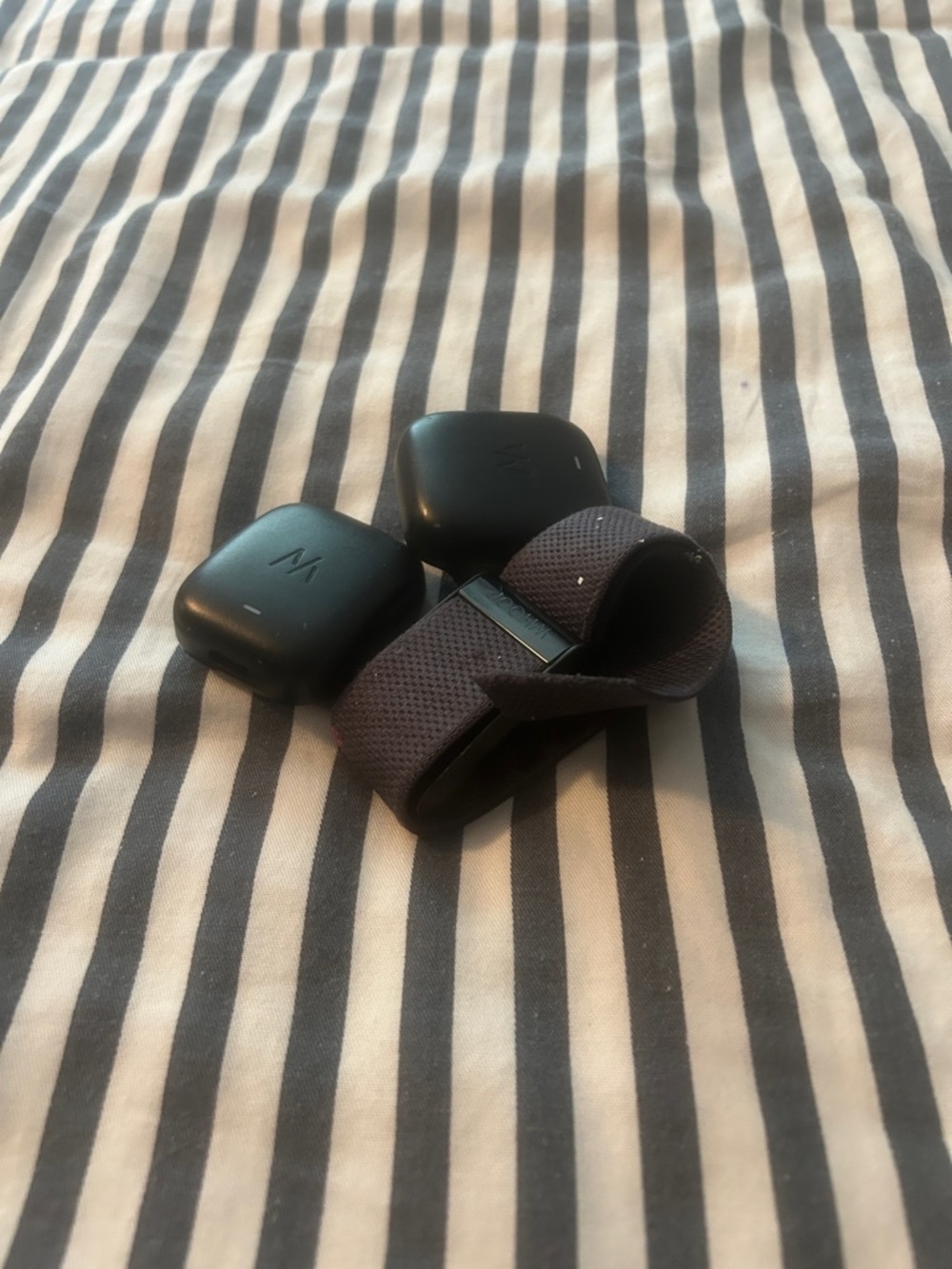 4.0 Whoop Watch plus charger
